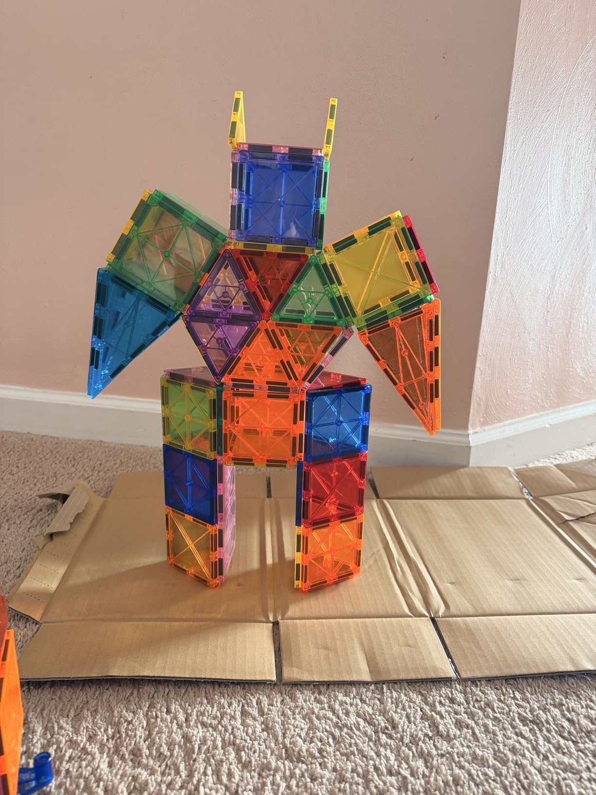 EchoPlan Magnetic Tiles, 130PCS Magnetic Blocks with 2 Cars, Magnet Tiles 3D Clear Building Blocks Set, STEM Sensory Educational Toys Gift for Toddlers Kids Boys 3 4 5 6 7 8 9+ Year Old customer photo 1