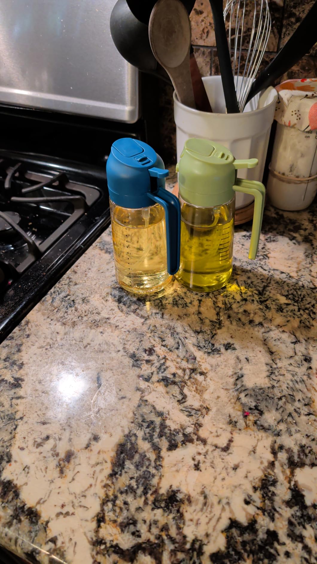 TrendPlain 16oz/470ml Glass Olive Oil Sprayer for Cooking - 2 in 1 Olive Oil Dispenser Bottle for Kitchen Gadgets and Air Fryer Accessories, Salad, BBQ - Black customer photo 2
