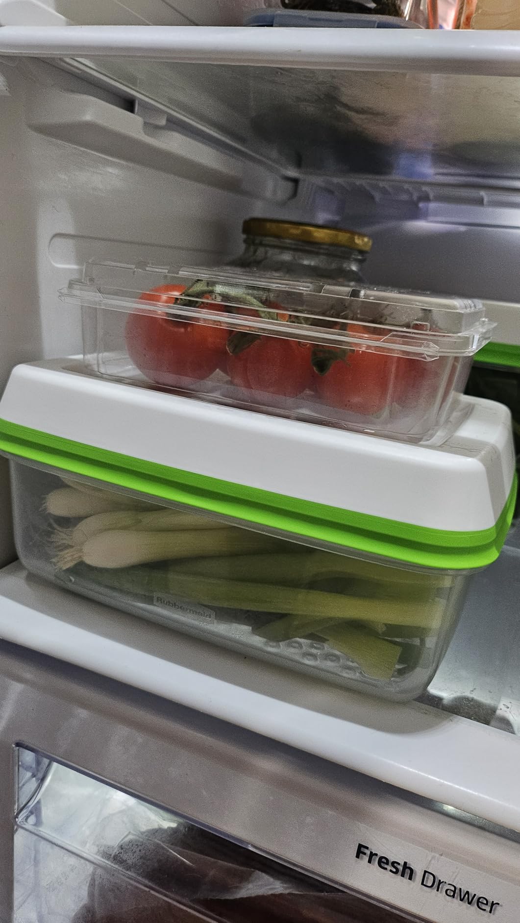Rubbermaid FreshWorks Produce Saver, Medium and Large Storage Containers, With Lids, 8-Piece Set customer photo 2