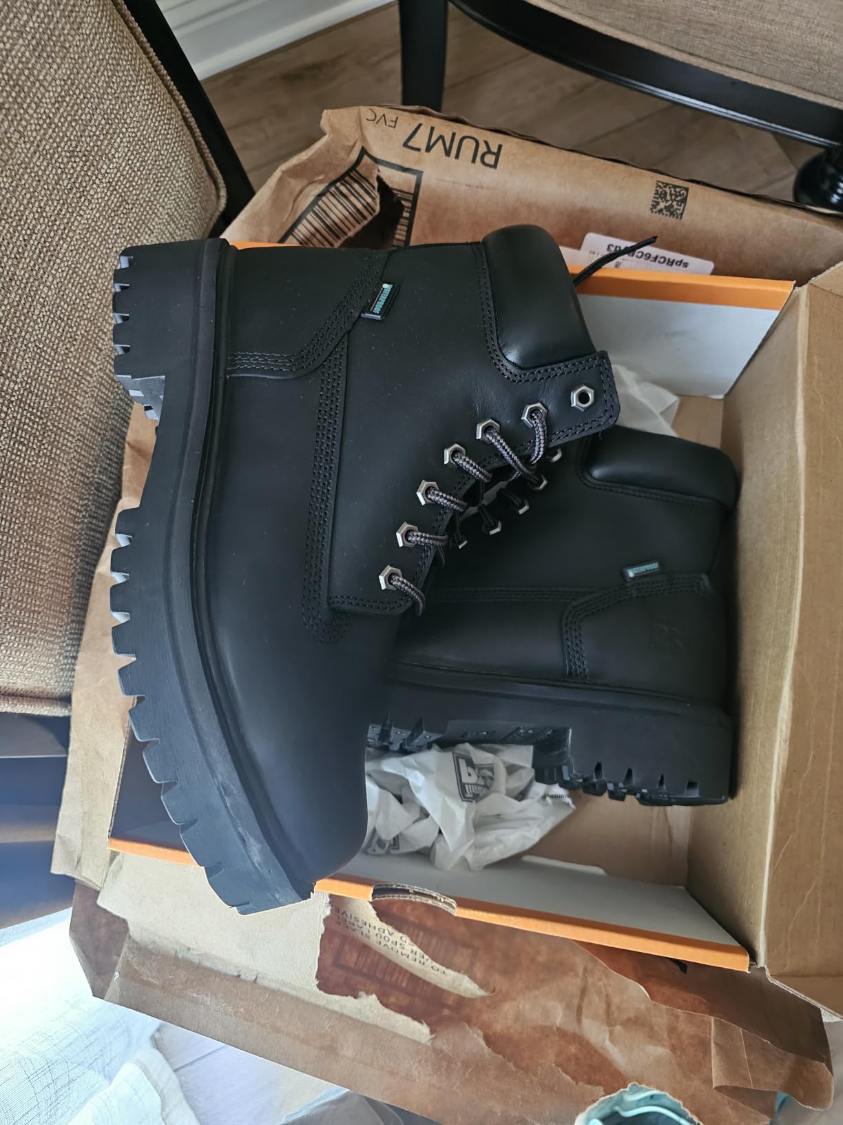 Timberland PRO Men's Direct Attach 6 Inch Steel Safety Toe Insulated Waterproof Industrial Work Boot customer photo 1