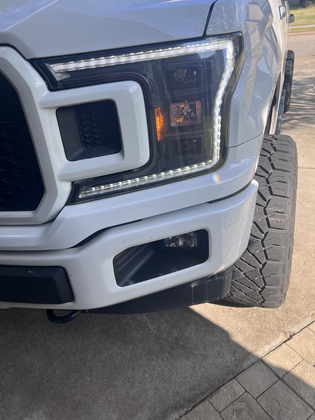 Meguiar's Ultimate Headlight Restoration Kit - The Perfect Headlight Repair Kit to Remove Yellowing and Cloudiness from Headlights - Easy to Use and Seals Headlights with 18 Plus Months of Protection customer photo 2