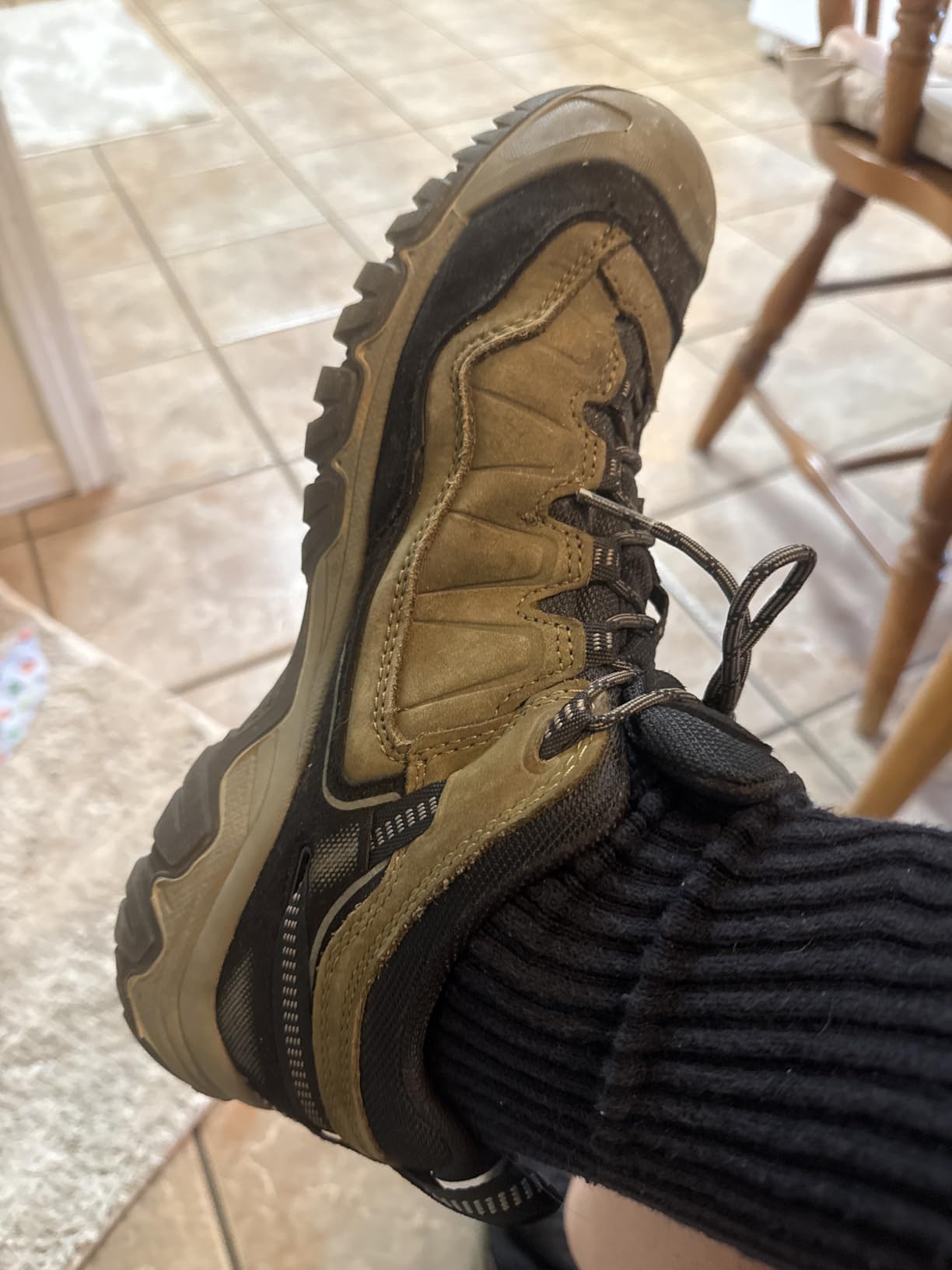 Men's Targhee 4 Low Height Durable Comfortable Waterproof Hiking Shoes customer photo 1