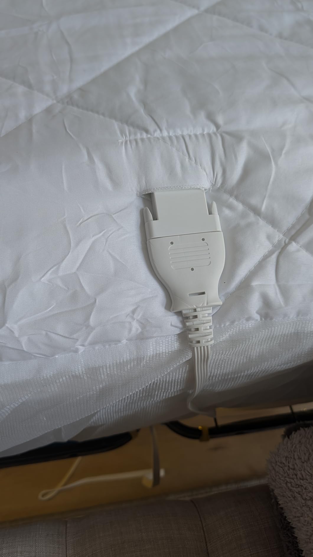 Bedsure Heated Mattress Pad Queen, Cozy Bed Warmer with Preheat & Memory, 12 Hour Auto Off, 10 Heat Settings, Dual Control, Fast Heating, Machine Washable, Premium Quilted 60x80 customer photo 2