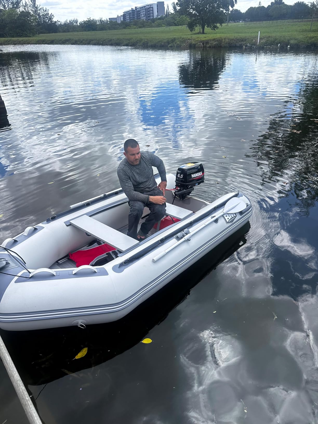 BEYOND MARINA USCG Approved Inflatable Dinghy Boat, 3-5 Person 1100D PVC Heavy Duty Inflatable Boat for Adults, Fishing Boat with Aluminum Oars and Floor Panels customer photo 1