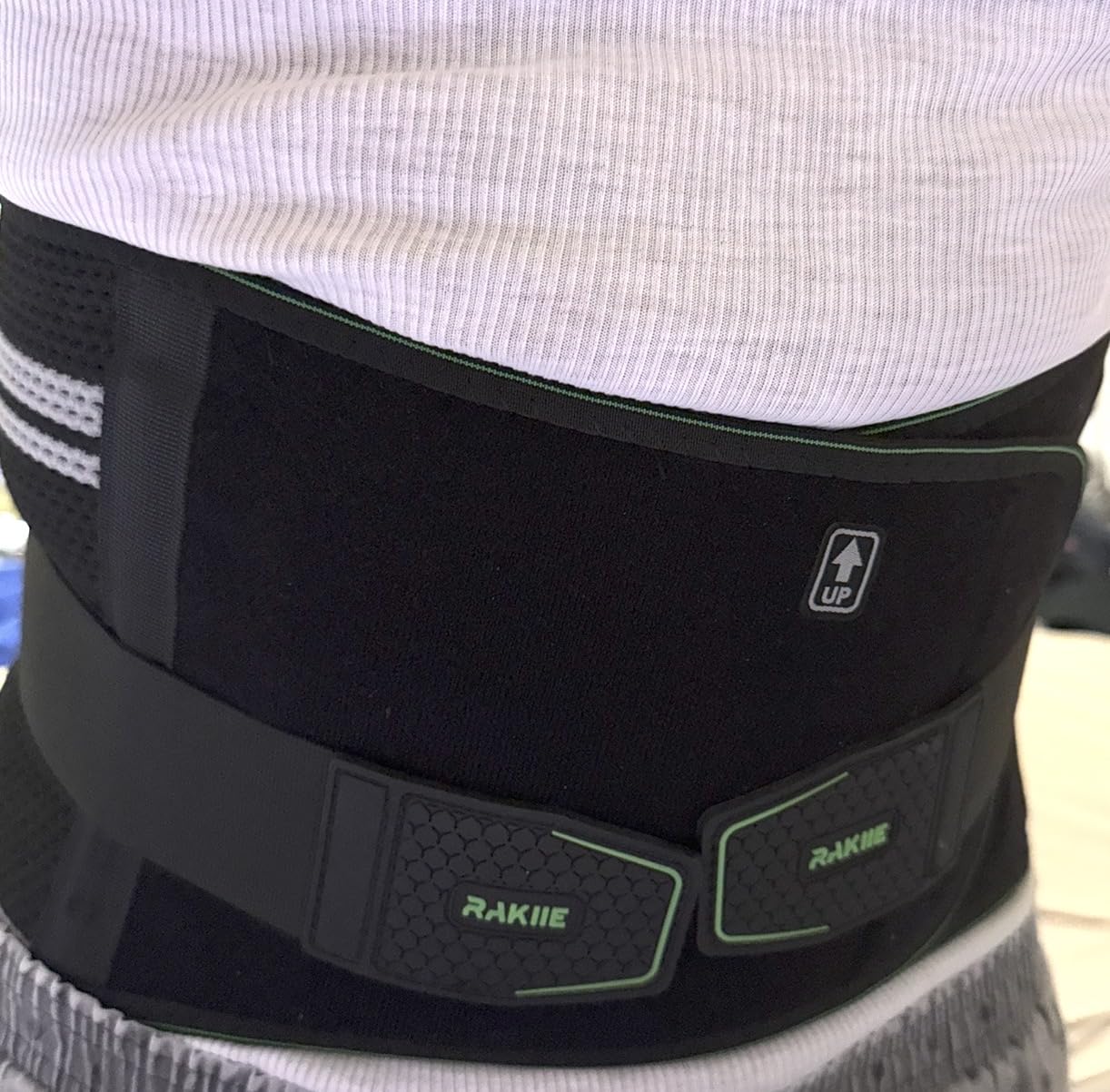 Rakiie Back Brace for Lower Back Pain Relief, 8 Stays Powerful Lumbar Support for Men Women, Back Support Belt with 3D Pad, Breathable Back Support Brace with Adjustable Strap for Herniated Disc, Sciatica, Green Size M customer photo 2