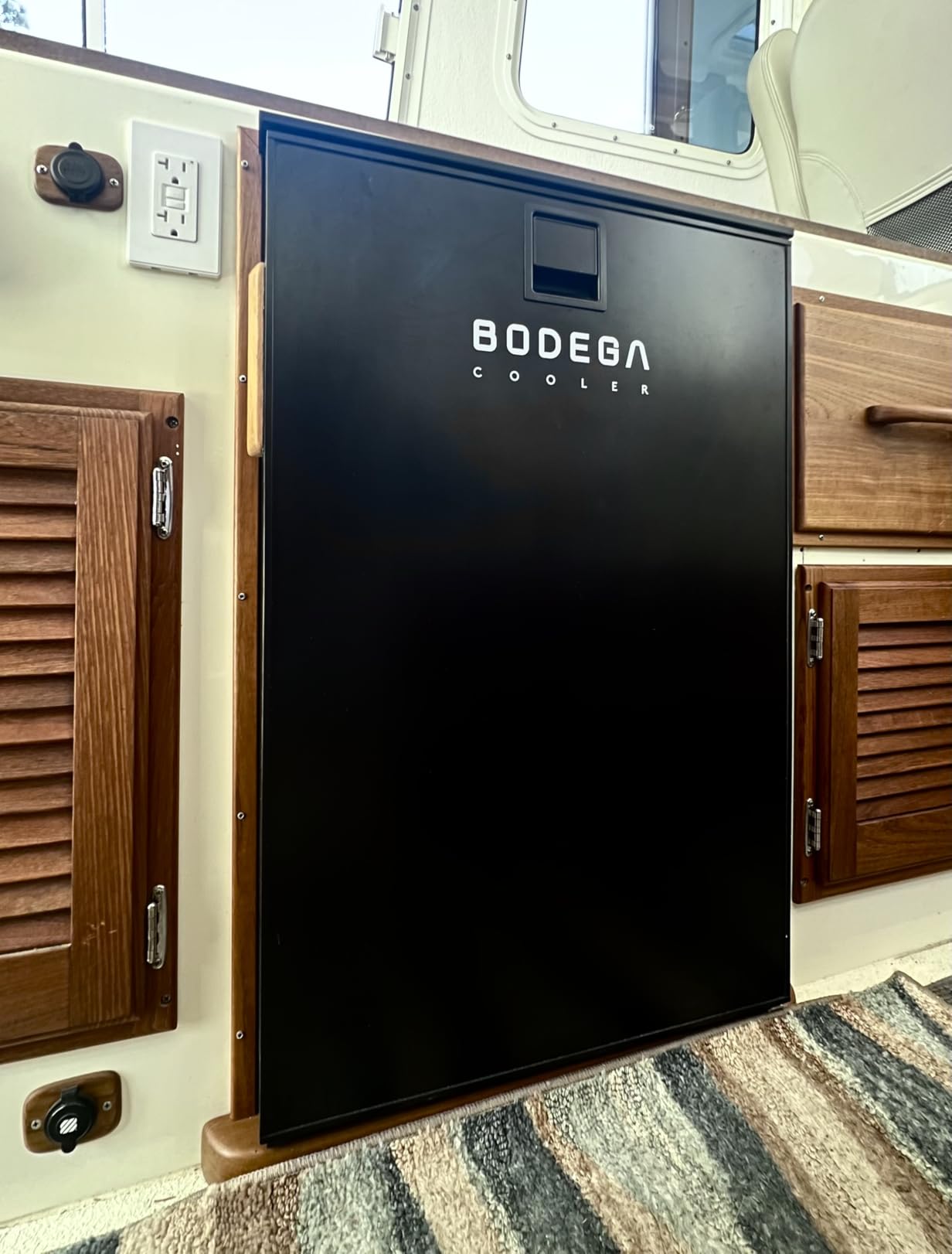 BODEGACOOLER 12-Volt Refrigerator, 83L(2.94cu.ft) RV Fridge with APP Control & Lock, Dual Zone Compressor Cooler (-4F ~ 46F), 12/24V DC Portable Freezer for Truck, RV, Camping, Boat, Black customer photo 1