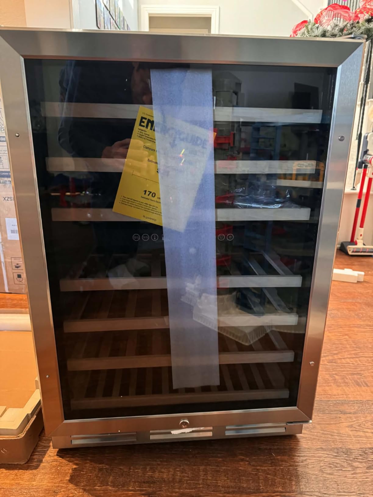 Icyglee 15 Inch Dual Zone Wine Fridge, 30 Bottles Under Counter Wine Cooler Refrigerator with Double-Layer Glass Door for Home Office Bar, Built-in Wine Refrigerator with security lock,40-65°F customer photo 2