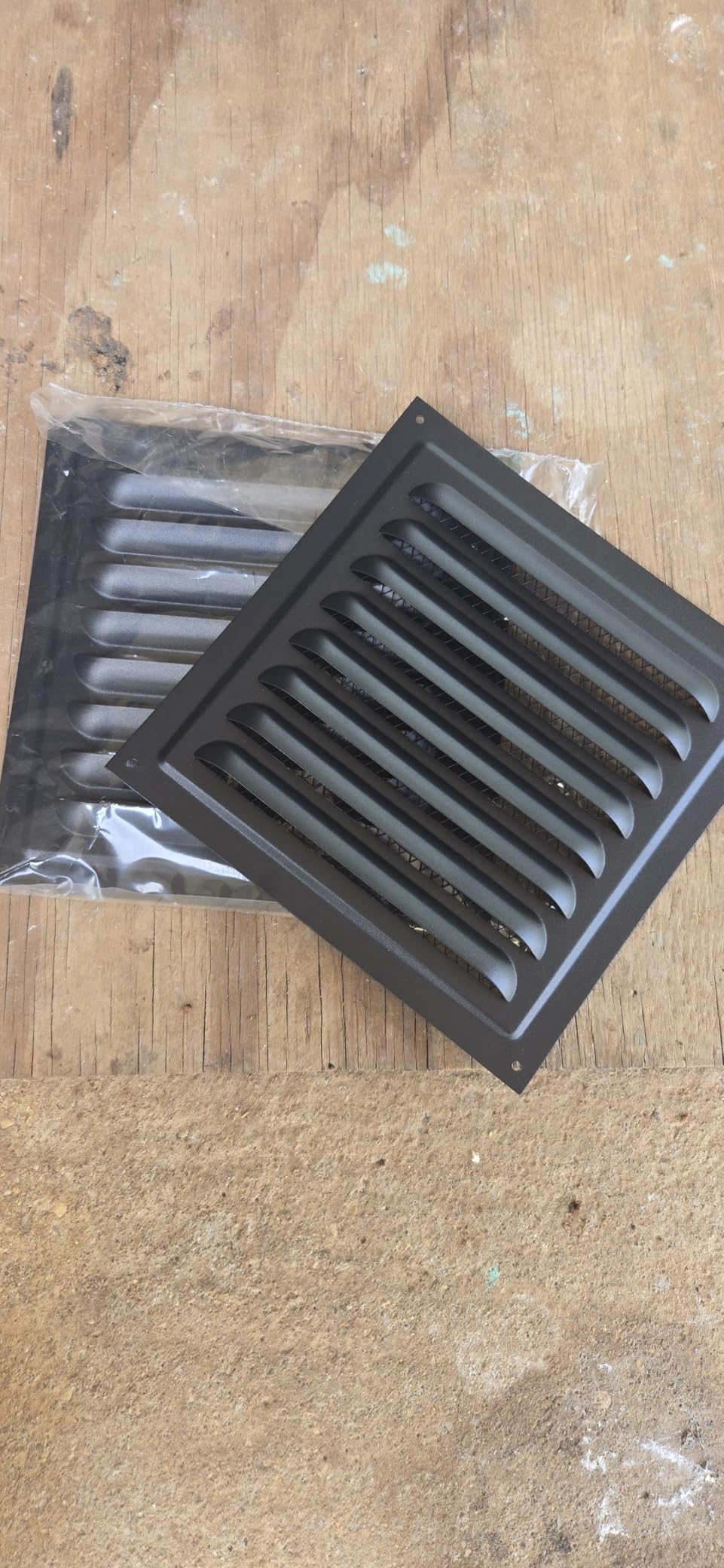 2pcs Attic Vent Soffit Vent Aluminum Wall Vent Metal Shed Vent Square Vent Louver Vent Grille with Built-in Insect Screen for Exterior Door House Attic Garage Ceiling (Black 6