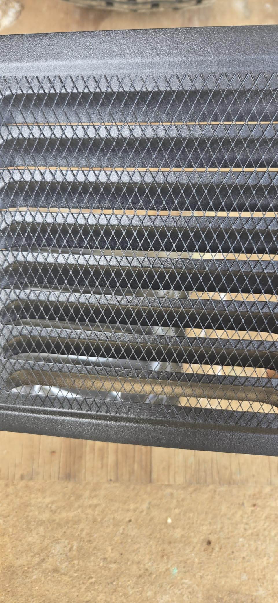 2pcs Attic Vent Soffit Vent Aluminum Wall Vent Metal Shed Vent Square Vent Louver Vent Grille with Built-in Insect Screen for Exterior Door House Attic Garage Ceiling (Black 6