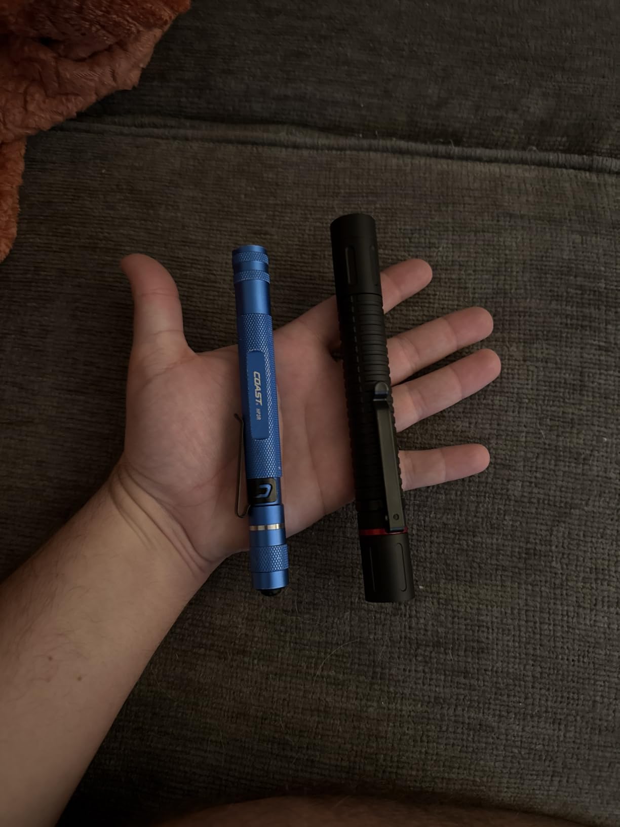 COAST XT30R 1000 Lumen Rechargeable LED Pocket Flashlight, 5 Light Modes with 2-Way Clip and Bite Caps Included customer photo 2