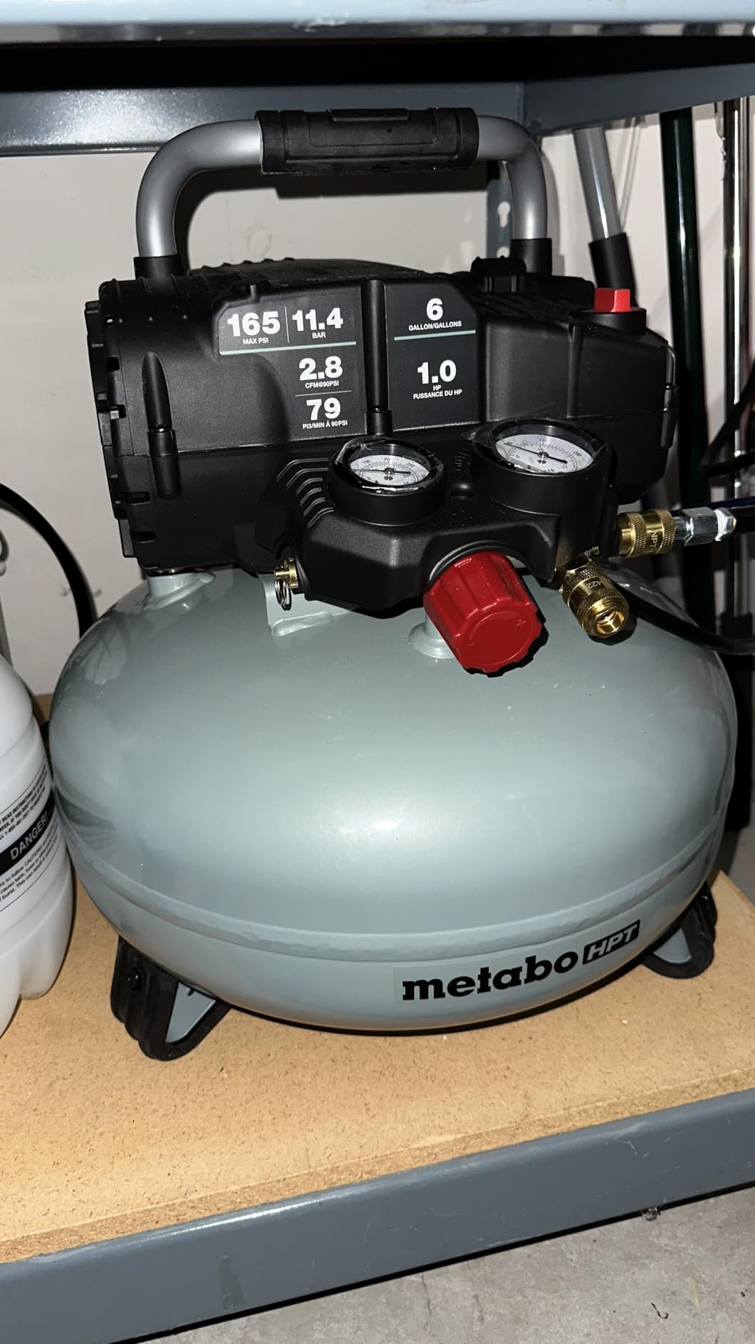 Metabo HPT Pancake Air Compressor, 6-Gallon 165 PSI (EC711S) customer photo 1