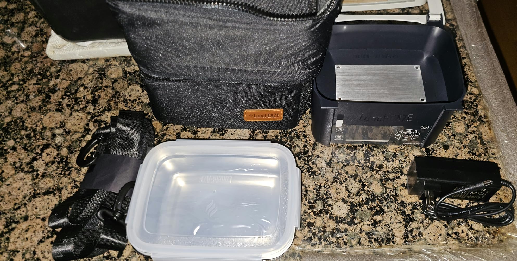 B0DQZR4FLP customer photo 2