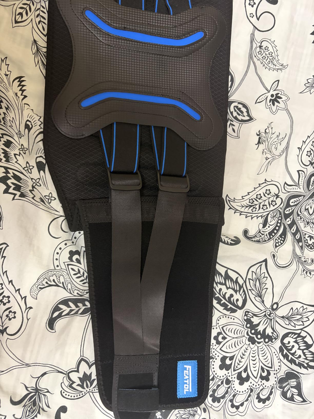 FEATOL Lower Back Brace with 5 Reinforced Stays for Women and Men, Adjustable Snug-Fit Lumbar Support Belt for Work, Size L, Waist 34.3-38inches customer photo 1