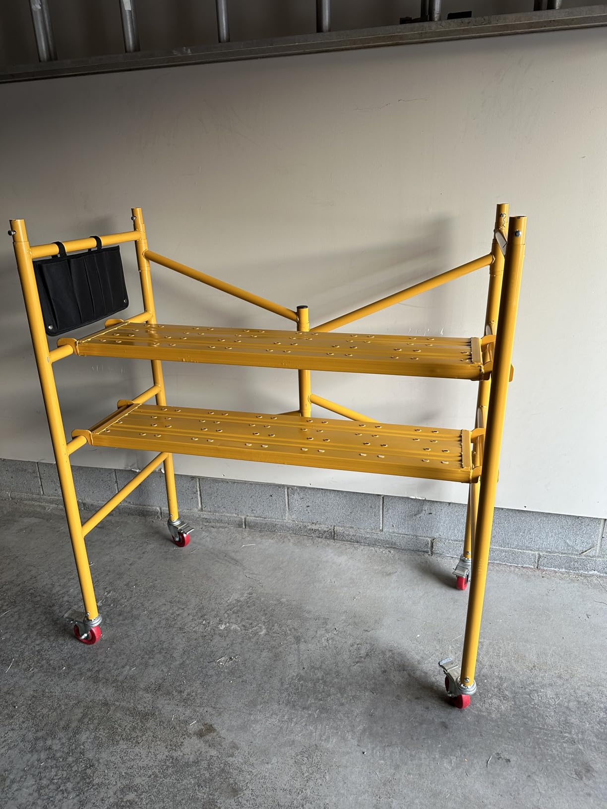 Portable Rolling Scaffolding 4 Foot Mobile Baker Scaffolding | 770 LBS Capacity, Locking Wheels, Tool Bag, Scaffolding Platform customer photo 2