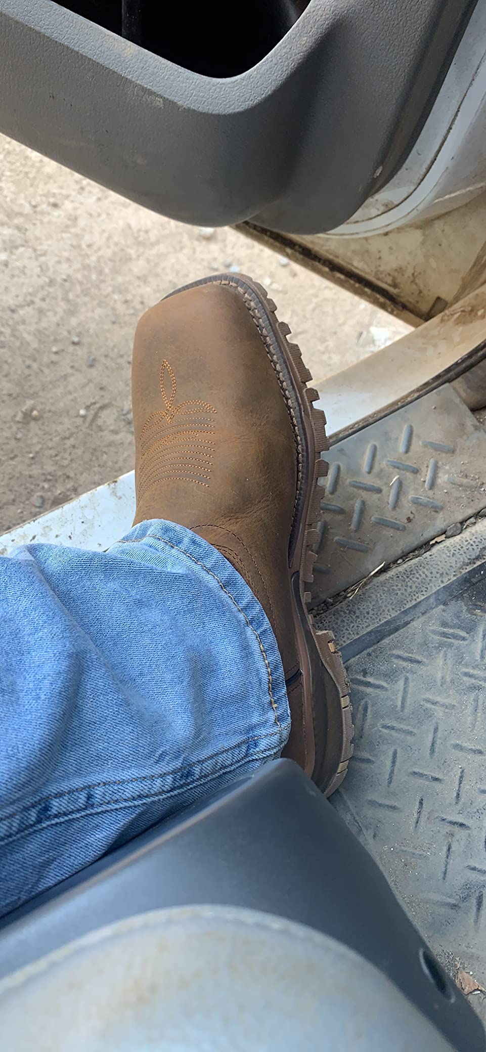 Roustabout Men's Industrial Work Boots - Durable Leather, Slip-Resistant, Steel Toe, Comfort Fit customer photo 1