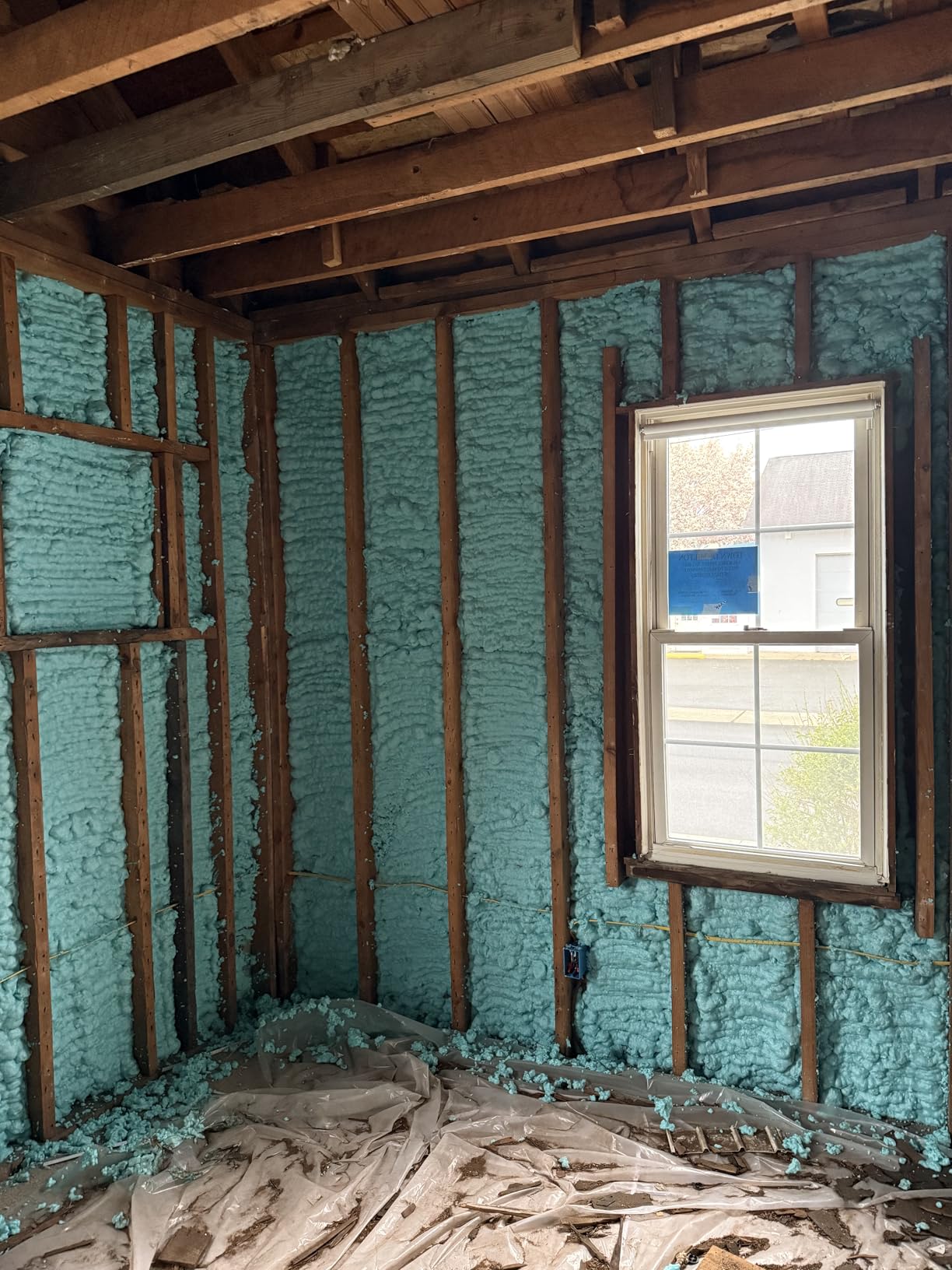 Adhesive Guru Quick Coat Closed Cell Spray Foam Insulation Kit(18x32.8oz-360 Brd Ft)for Wall DIY Expanding Sealant Set, Insulates Heat&Sound, Fills Gaps&Cracks 18xFoam Cans, Cleaner, Gun &Safety Gear customer photo 1