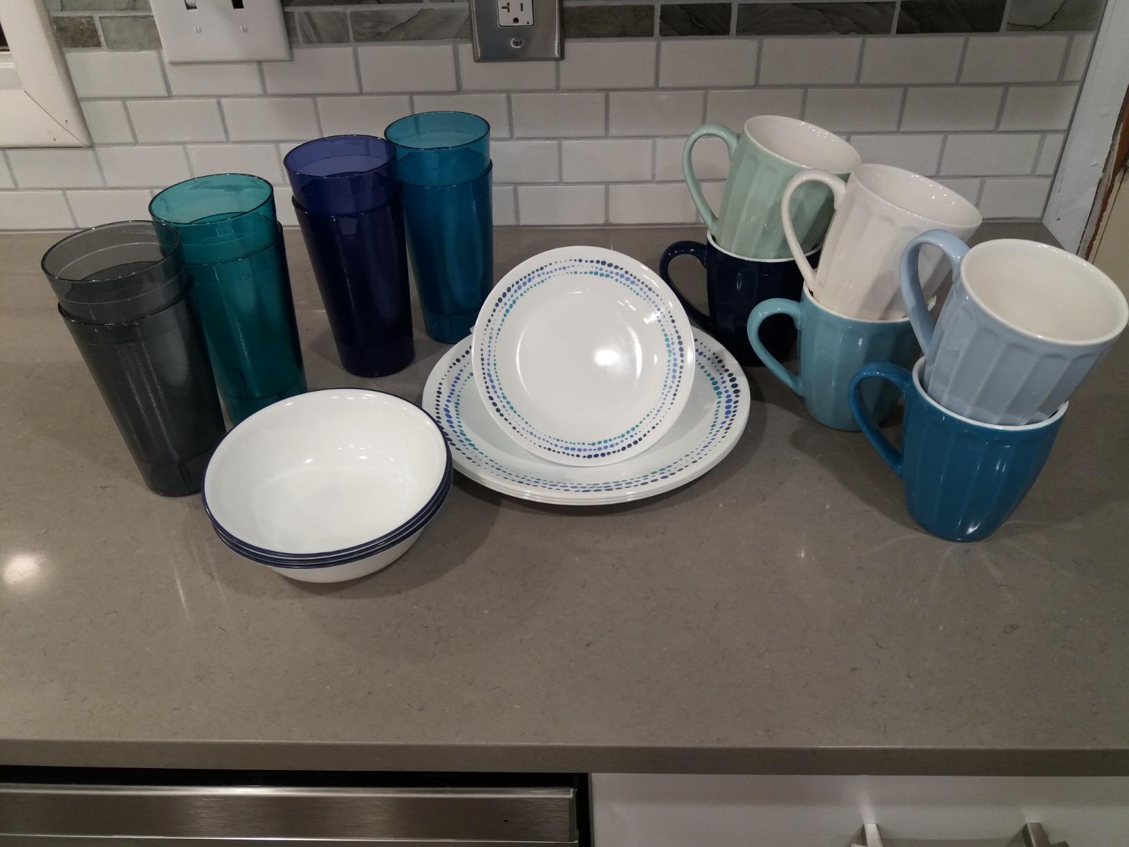 Corelle Vitrelle 18-Piece Service for 6 Dinnerware Set, Triple Layer Glass and Chip Resistant, Lightweight Round Plates and Bowls Set, Logan customer photo 1