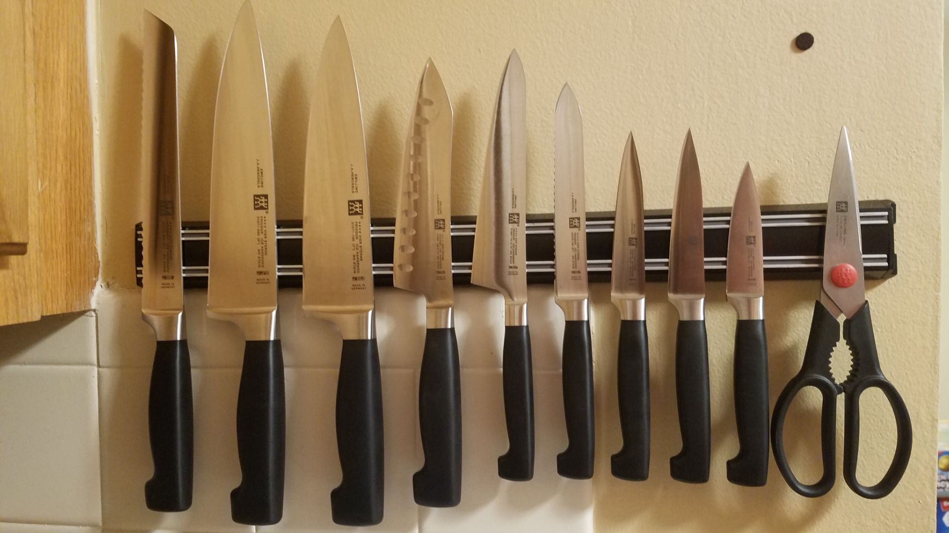 ZWILLING Four Star 7-pc Knife Block Set customer photo 1