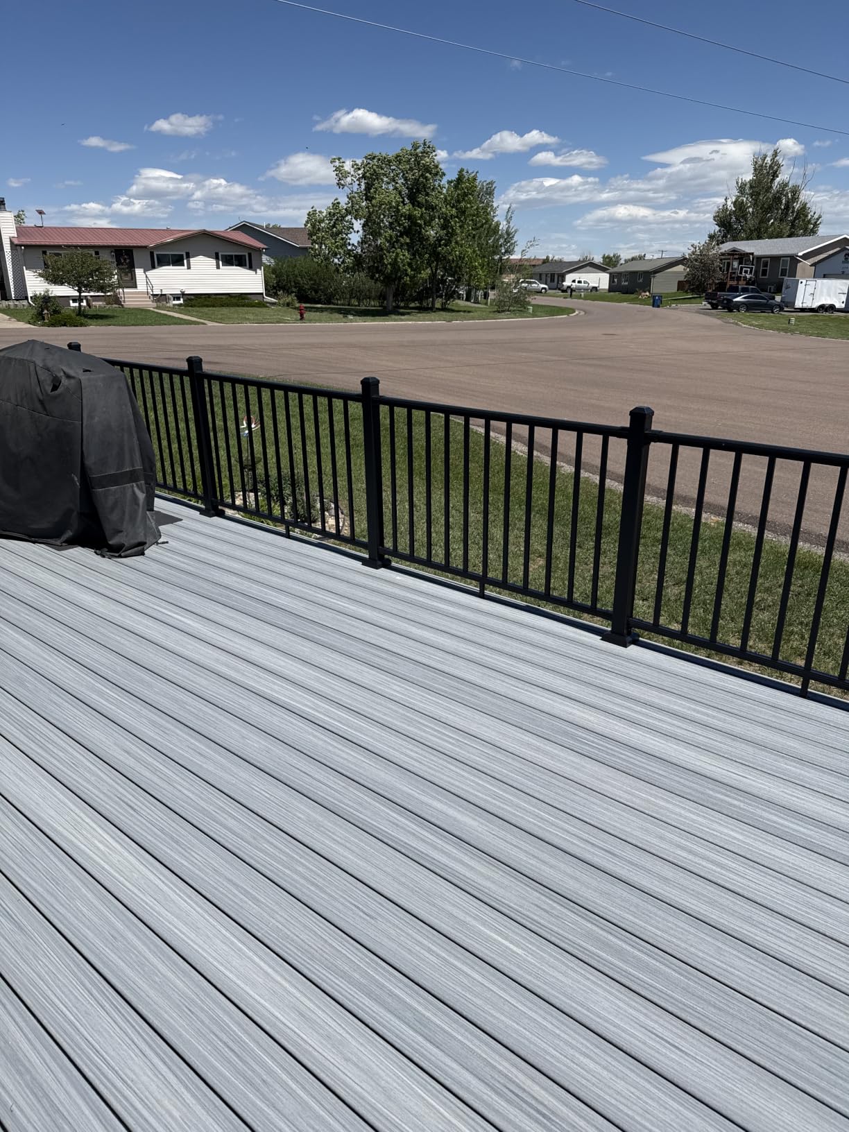Egadis 36 in. H x 6 ft. W Black Porch and Deck Railing Kit with 2 Post, Textured AAMA 2604 Powder-Coat Finish Modular Aluminum Railing System for Outdoor Decks, Porches & Balconies (1 Panel, 2 Post) customer photo 2