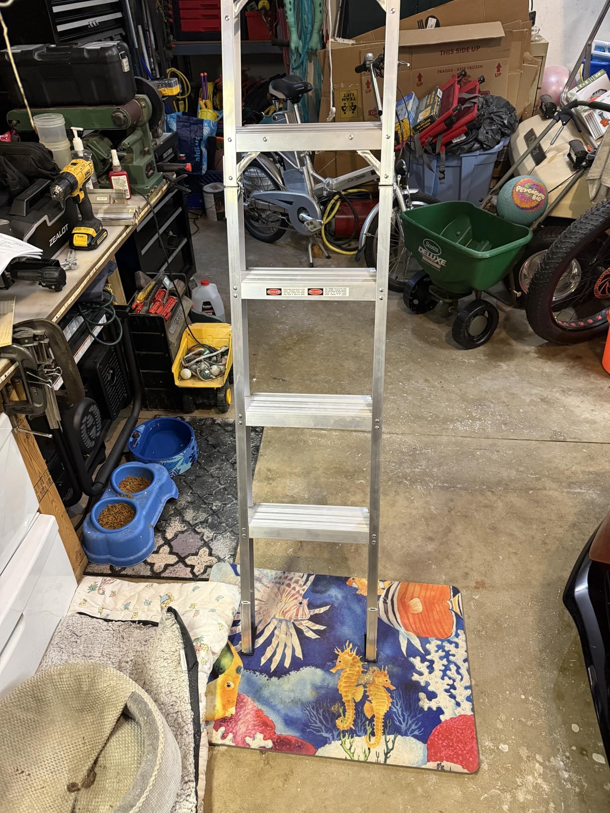 Vantic 10 Foot Aluminum Attic Ladder Pull Down System, Drop Down Ladder Stairs for Attic Access, Foldable Loft Ladder for 22.5