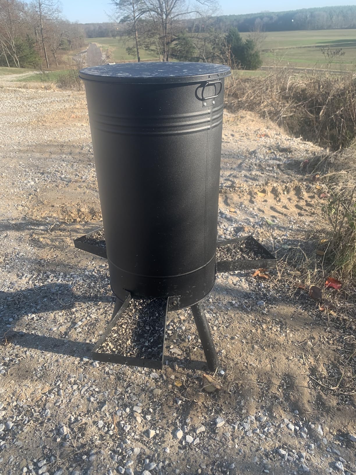 Solution4Patio 50-75 LB Large Metal Hunting Game Feeder, Heavy Duty Free Standing Deer Feeder, Portable Gravity Deer Feeder Automatic Dispenser customer photo 1
