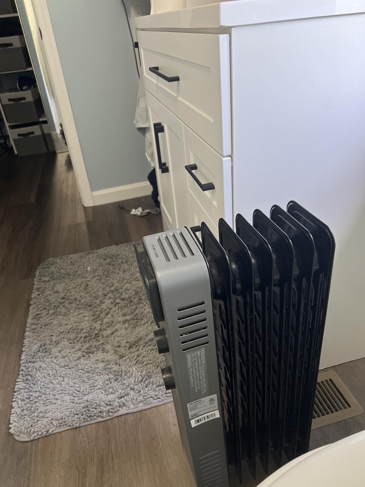 Pelonis Oil Filled Radiator Heater for Large Space, 2025 Upgraded, Space Heaters with 1500W Quiet Warmth Radiant Heater, 3 Heating Modes, Overheat & Tip-Over Protection, Adjustable Thermostat, Black customer photo 2
