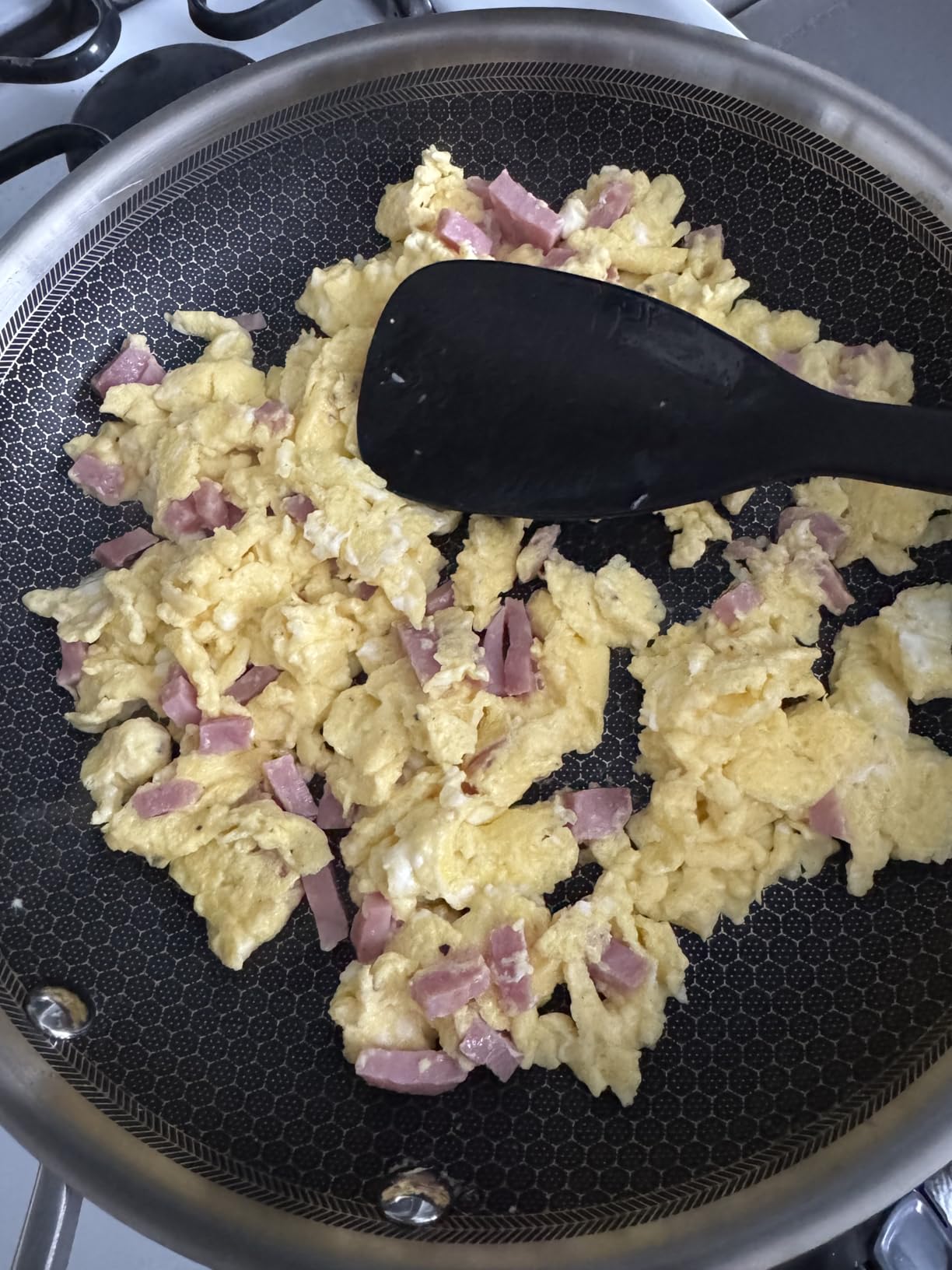 Zwilling Henckels Paradigm 10-Pc Ceramic Cookware Set, Oven Safe Up To 500F, Non-toxic, food-safe, ceramic nonstick coating. Induction Cookware Compatible for All Cooktops. Scratch Resistant. customer photo 1