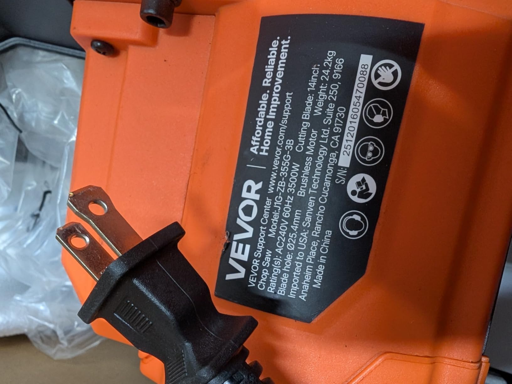 VEVOR Chop Saw, 14-inch Stainless Steel Cold Cut Blade, 3500 W Powerful Brushless Motor, 750-1200 r/min Adjustable Speed, Metal Cutting Chop Saw for Metal Square and Flat Tubes, Steels customer photo 2