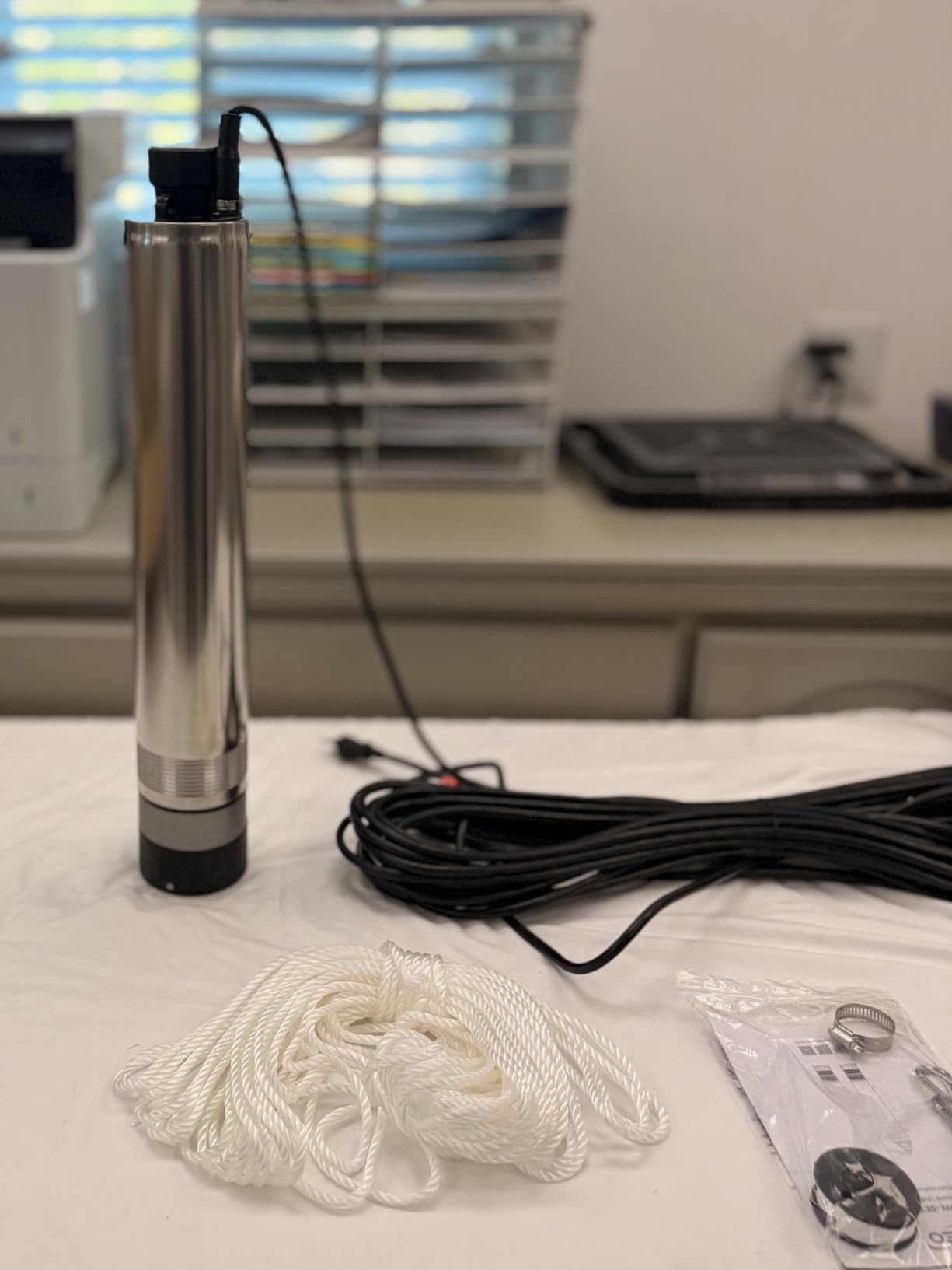 LEO 1.5HP Auto ON/OFF Deep Well Pump 170FT Head Deep Well Submersible Pump | 2200GPH Submersible Well Pump with 72FT Power Cord 115V, Stainless Steel, Shallow Well Pump for Home, Irrigation Low Noise customer photo 2