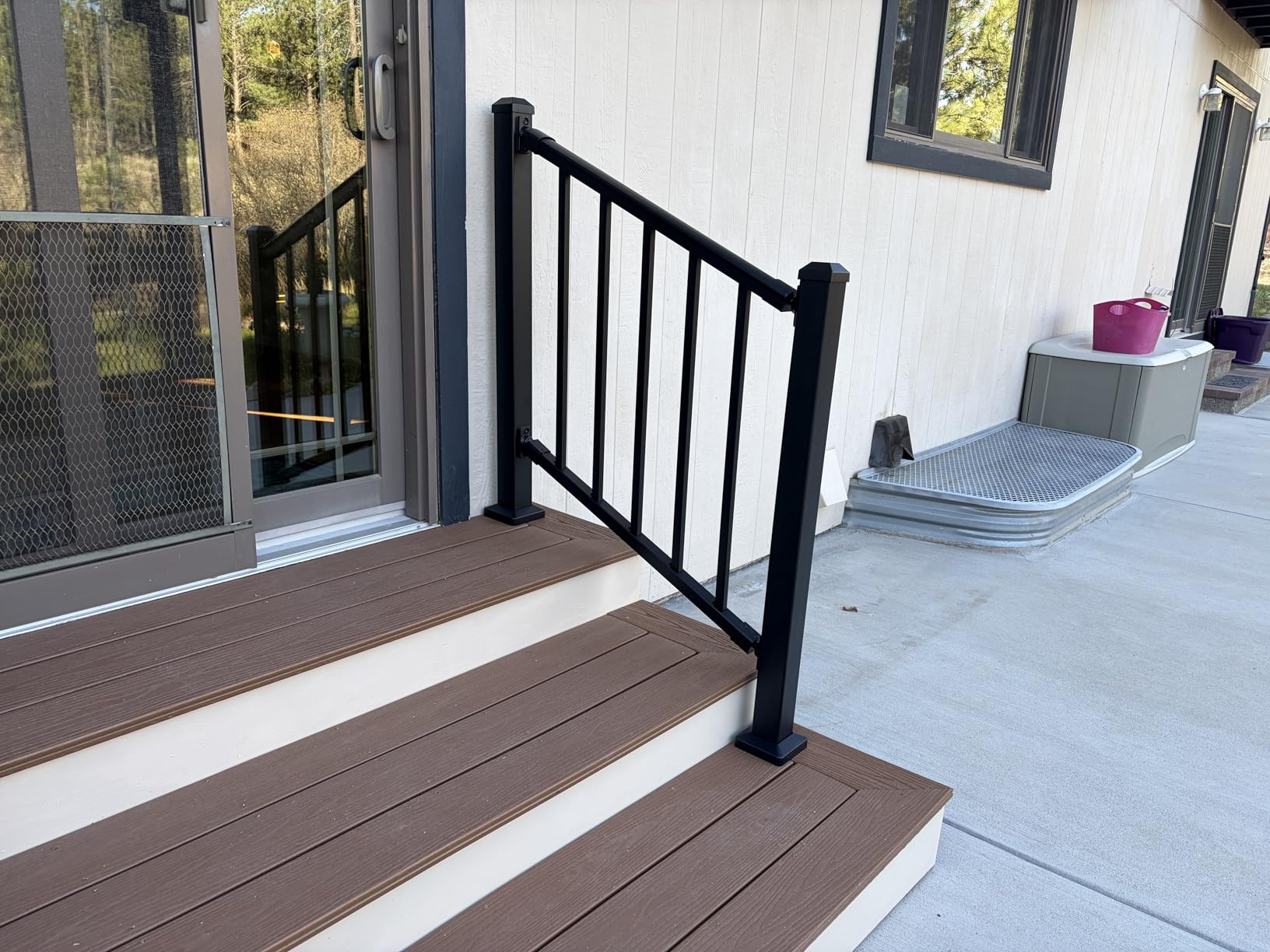 CKE 36 in. H x 6 ft. W Porch and Deck Railing Kit with Post, Aluminum Railing Kit, AAMA 2604 Black Textured Powder-Coat Finish Railing System for Outdoor Decks, Porches & Balconies (1 Post, 1 Panel) customer photo 1