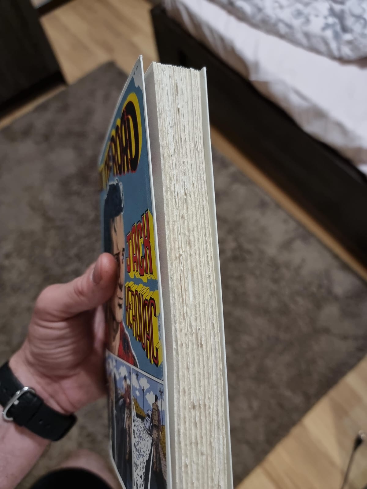 On the Road: The Original Scroll (Penguin Classics Deluxe Edition) customer photo 1