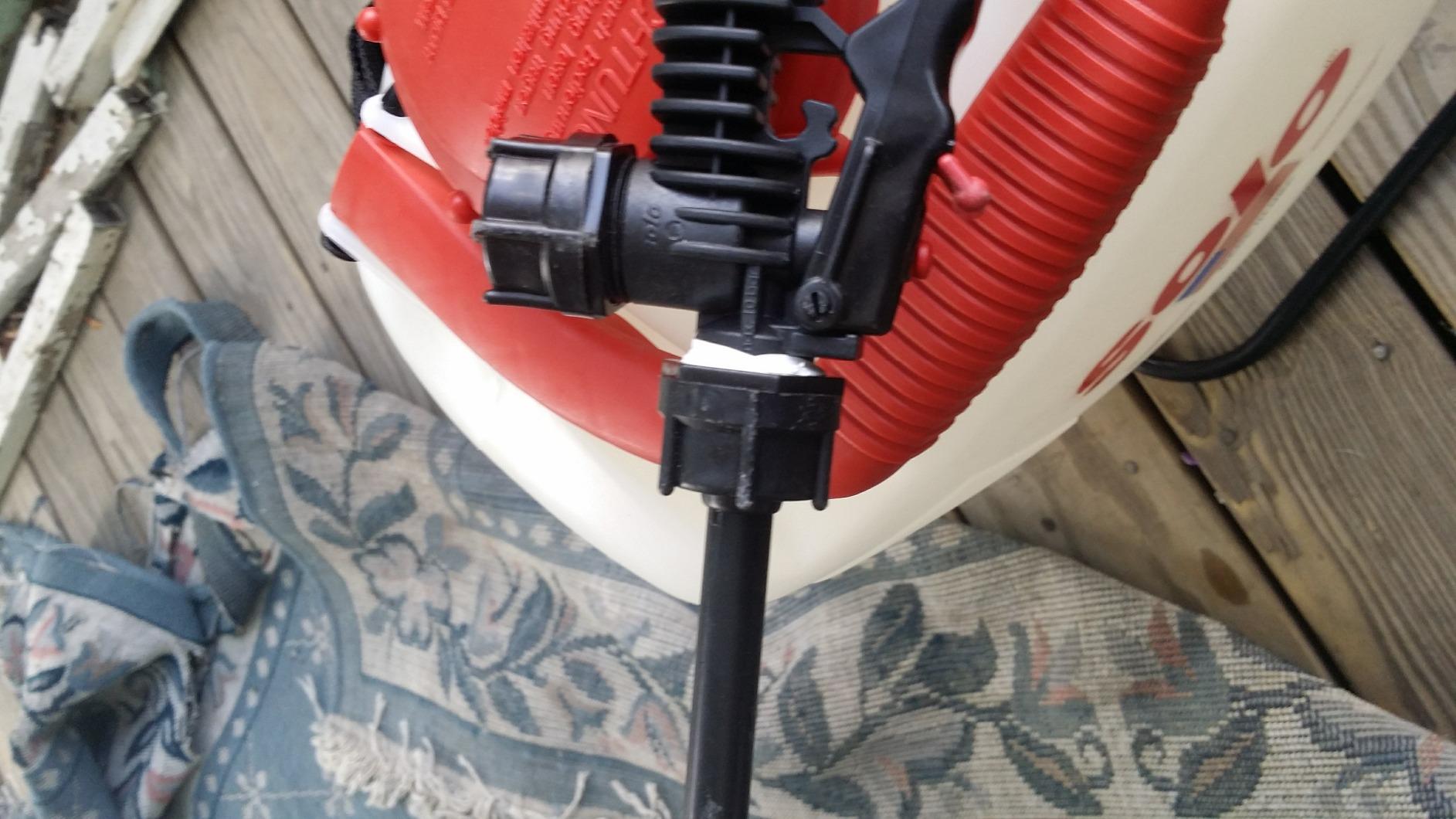 SOLO 425 4-Gallon Piston Backpack Sprayer, Wide Pressure Range up to 90 psi customer photo 2
