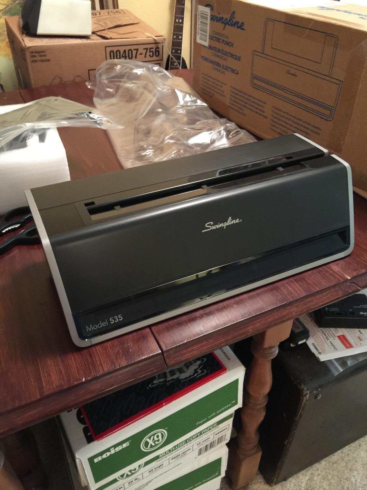 Swingline Electric Hole Puncher 2 Hole, 28 Sheet Capacity Hole Punch, Jam Resistant, Touch Screen, Platinum (74532) customer photo 1