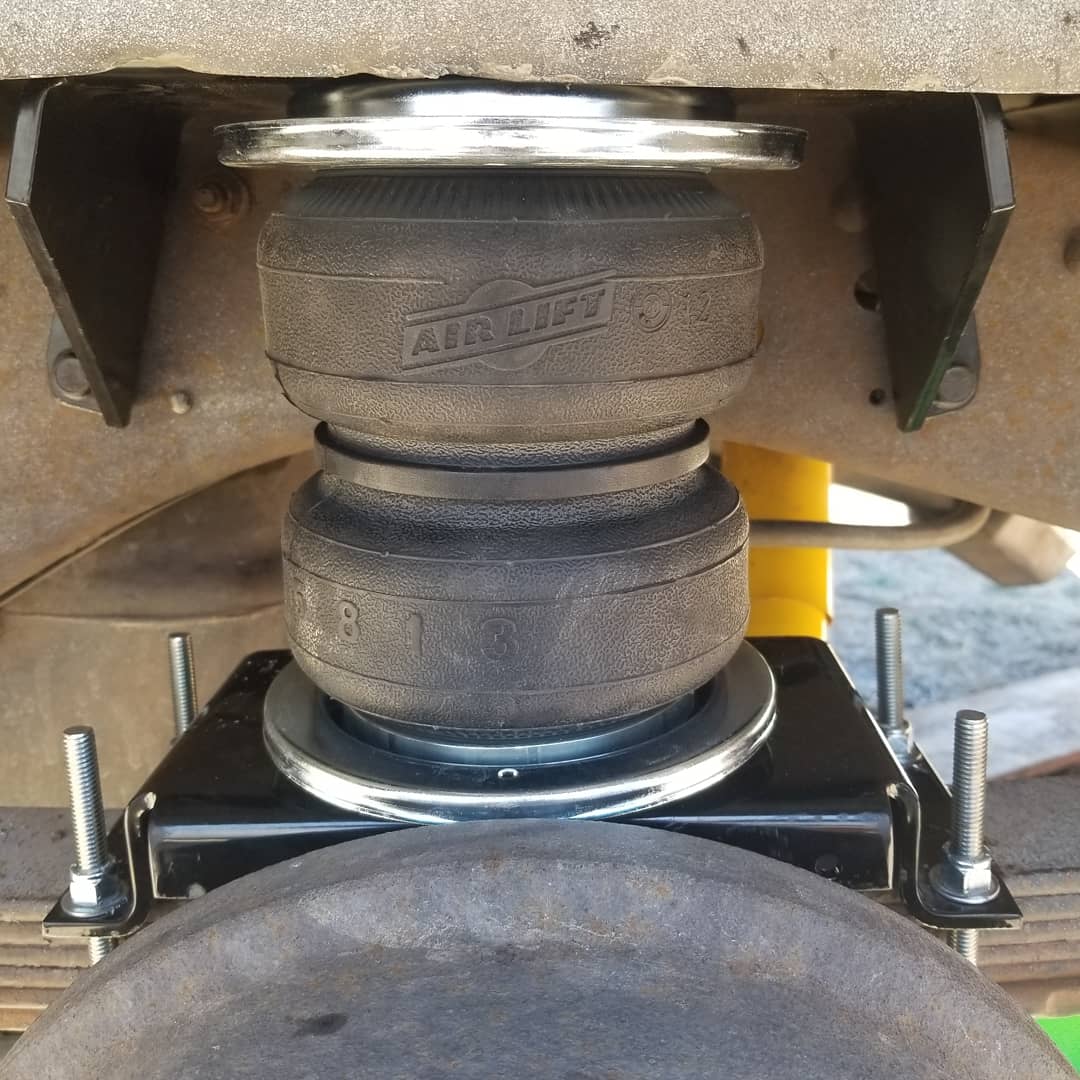 Air Lift 57215 LoadLifter 5000 Air Spring Suspension Kit customer photo 1