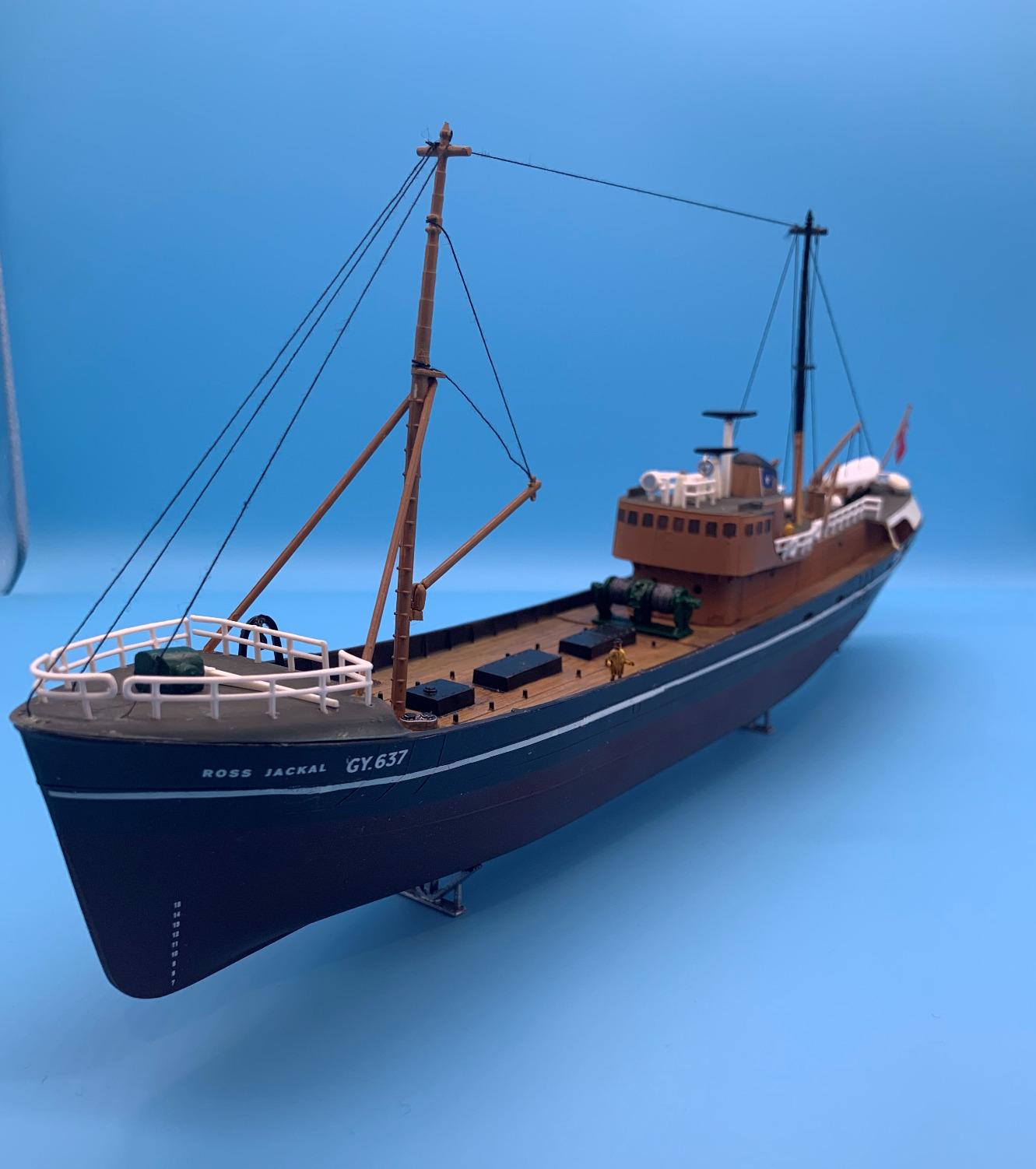 Revell Germany North Sea Fishing Trawler Kit customer photo 2