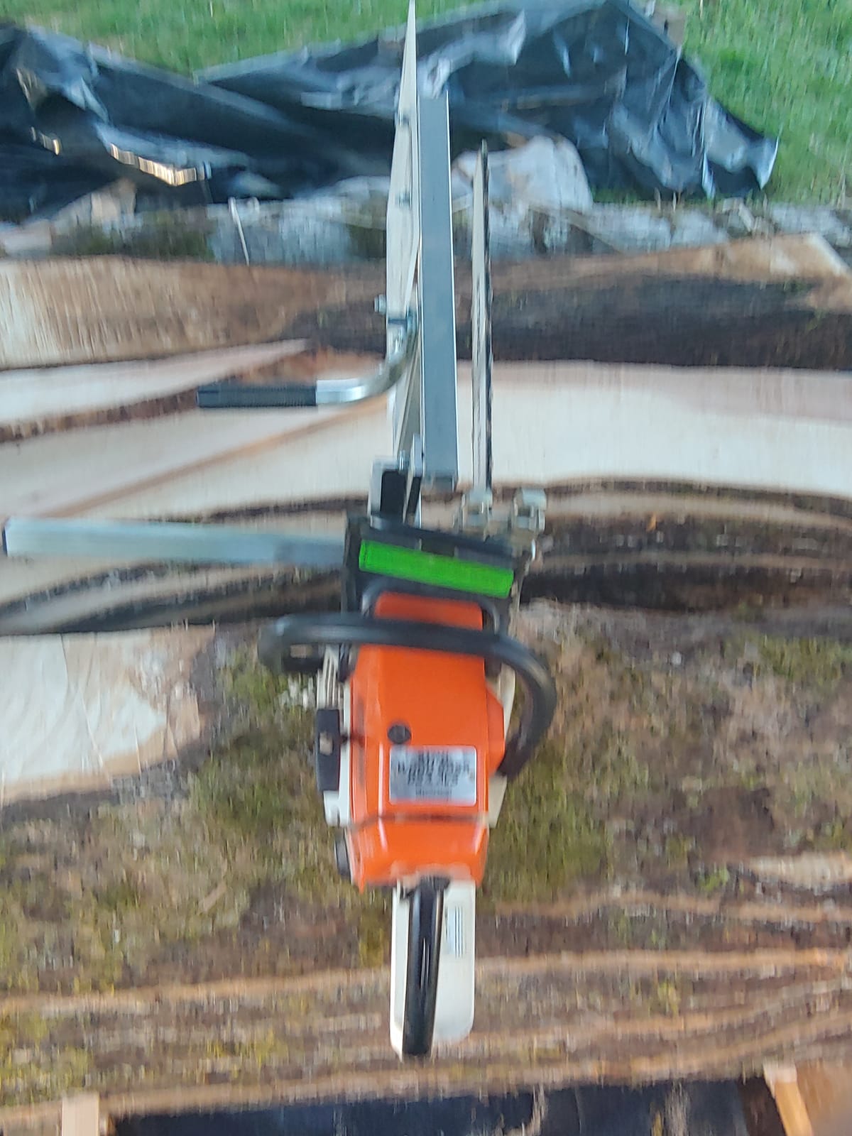 Granberg G777 Alaskan Small Log Mill, 16 to 20 Inch Chainsaw Bar Attachment | Fits All Chainsaw Makes, Requires 50 cc or Larger, Clamps without Drilling, Includes Assembly Hardware and Instruction Manual customer photo 2