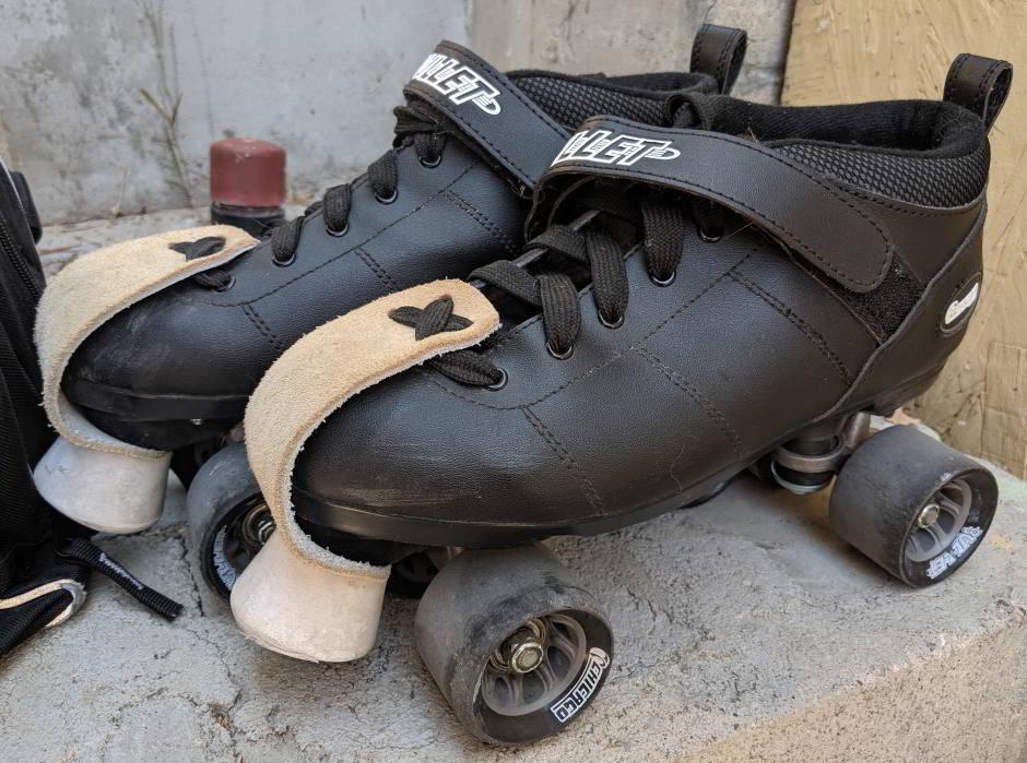 Chicago Quad Roller Skates for Women & Men - Durable, Top Performance Indoor/Outdoor Use or Roller Derby - Classic Deluxe Leather High-Top Boots with 60mm Urethane Wheels & Semi-Precision Bearings customer photo 2