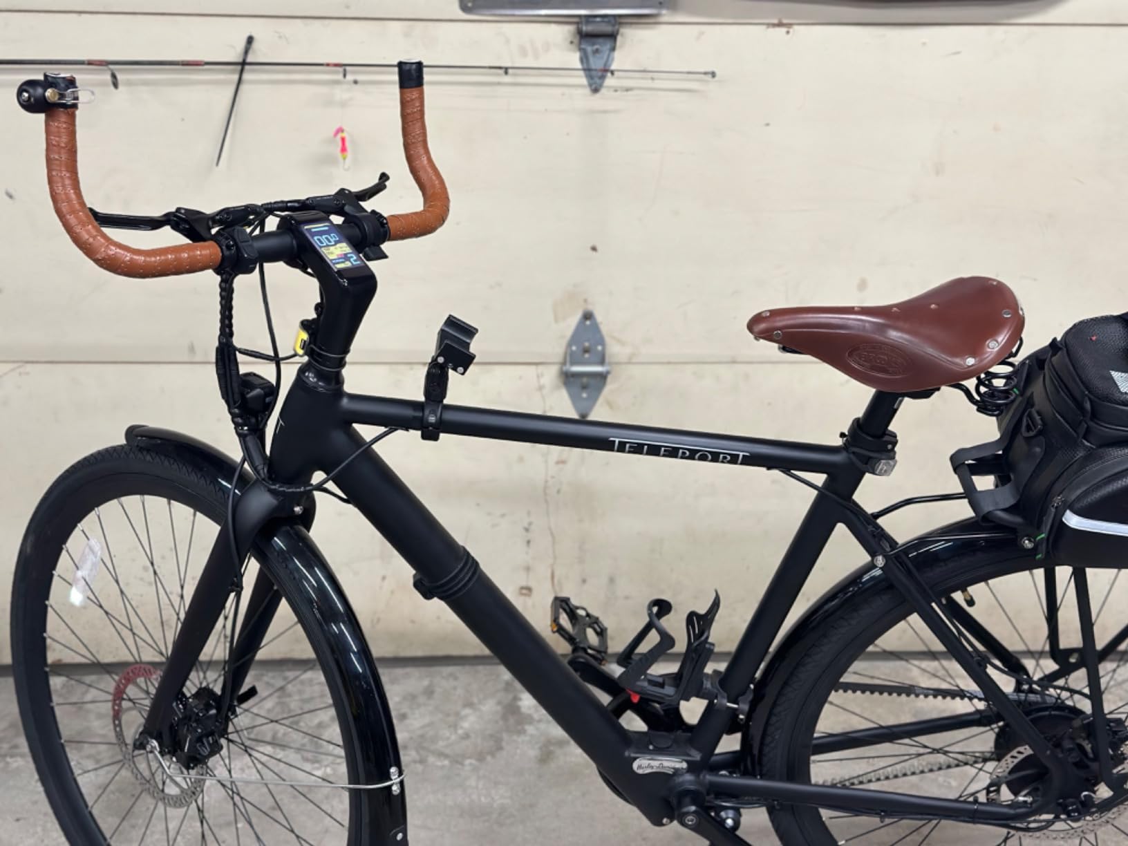 Brooks England Flyer, Touring Leather Bike Saddle with Suspension Springs customer photo 2