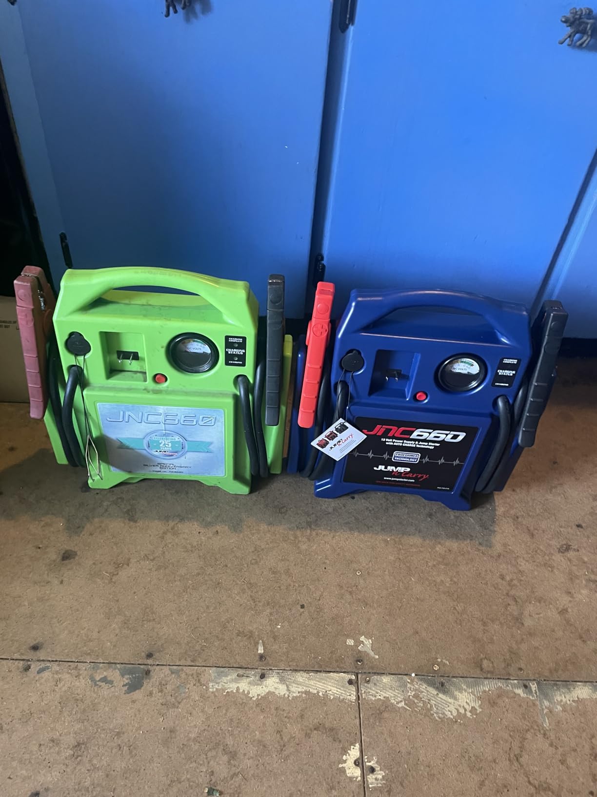 Clore Automotive Jump-N-Carry JNC660 1700 Peak Amp 12 Volt Jump Starter, Blue customer photo 2