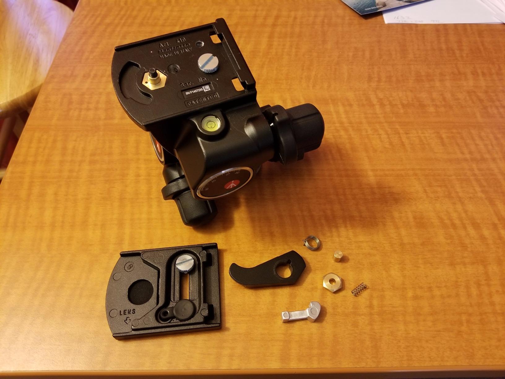 Manfrotto Junior Geared Head (410) | Replaces old part number 3275, Quick release plate 410PL with 1 4-20 inches & 3 8 customer photo 1