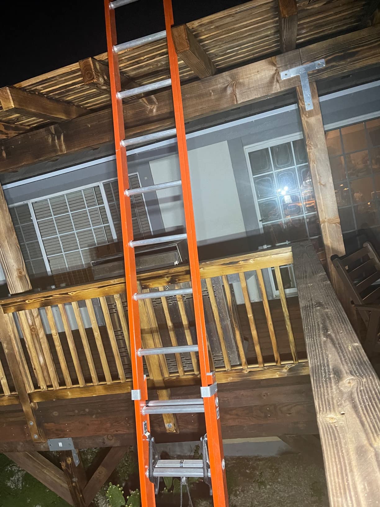 Louisville Ladder 20-foot Fiberglass Extension Ladder, 300-Pound Load Capacity, Type IA, FE3220 customer photo 2