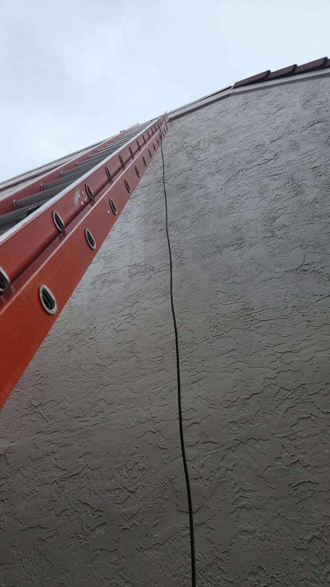 Louisville Ladder 16-foot Fiberglass Extension Ladder, 300-Pound Load Capacity, Type IA, FE3216 customer photo 1