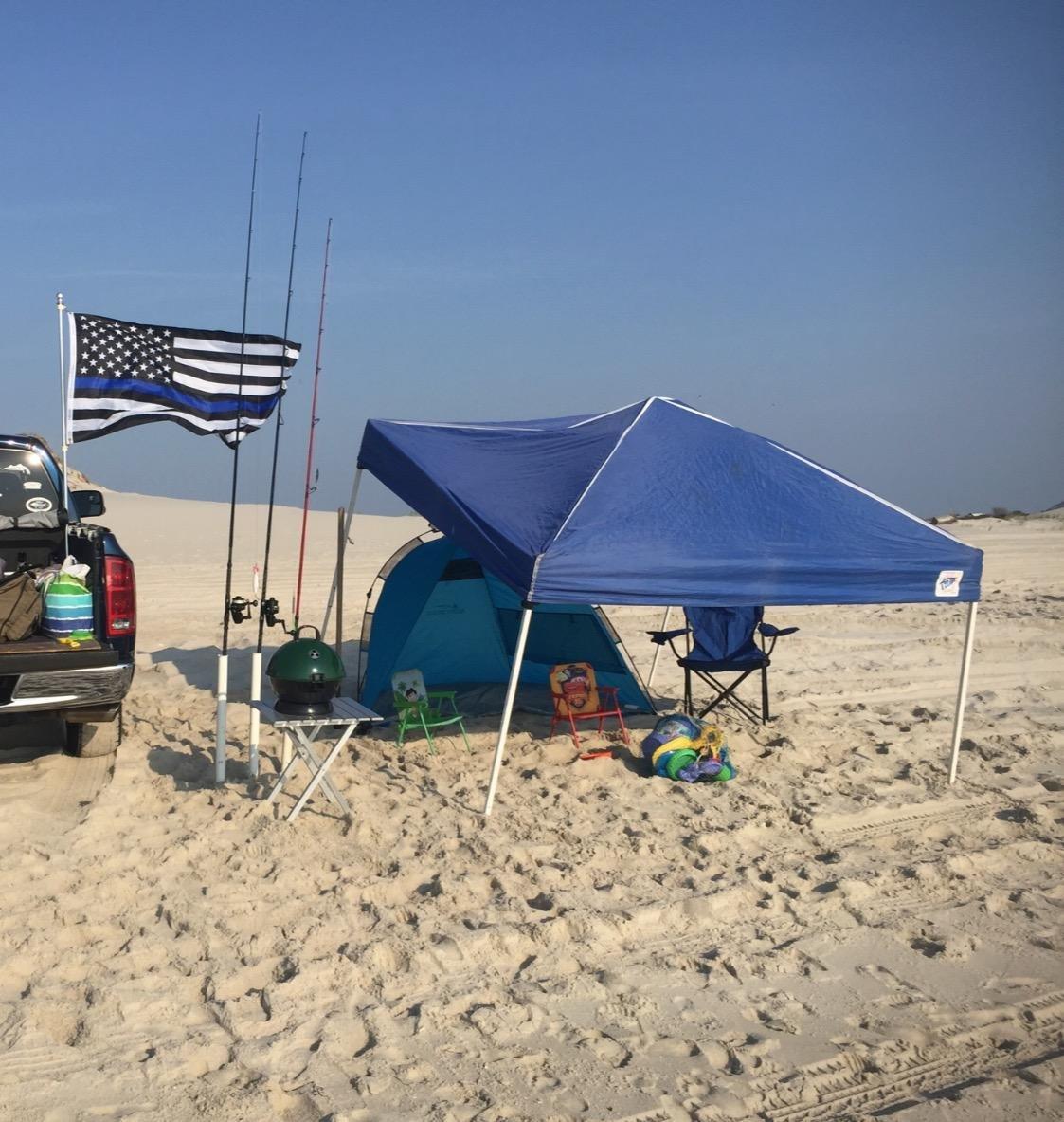 E-Z UP Sierra II Instant Pop Up Outdoor Canopy 10' x 10', Roller Bag and 4 Piece Spike Set, Royal Blue customer photo 2