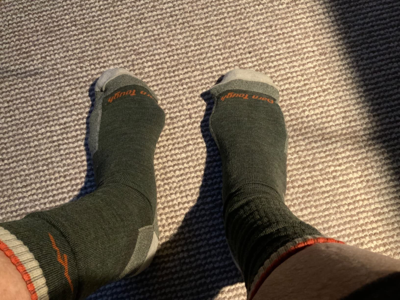 Darn Tough Men's Hiker Boot Midweight Cushion Hike Socks (1403) customer photo 1