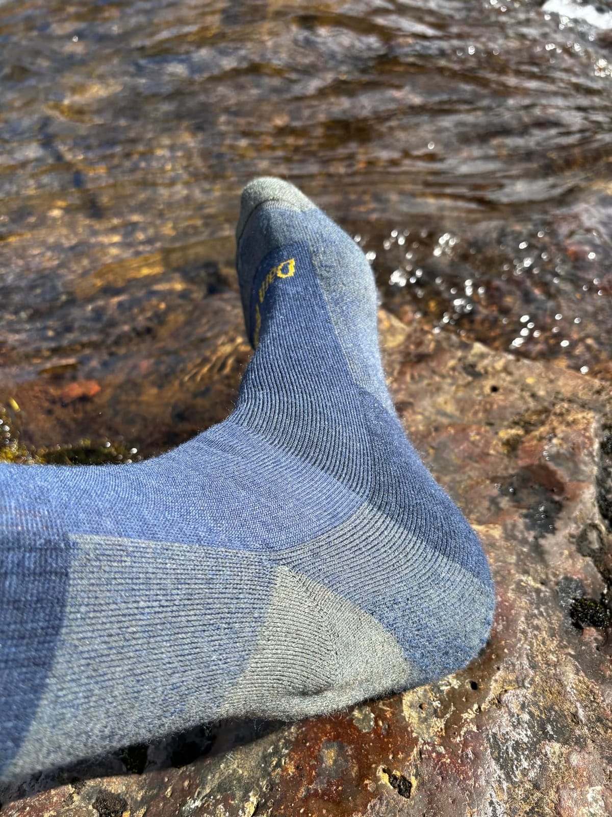 Darn Tough Men's Hiker Boot Midweight Cushion Hike Socks (1403) customer photo 2