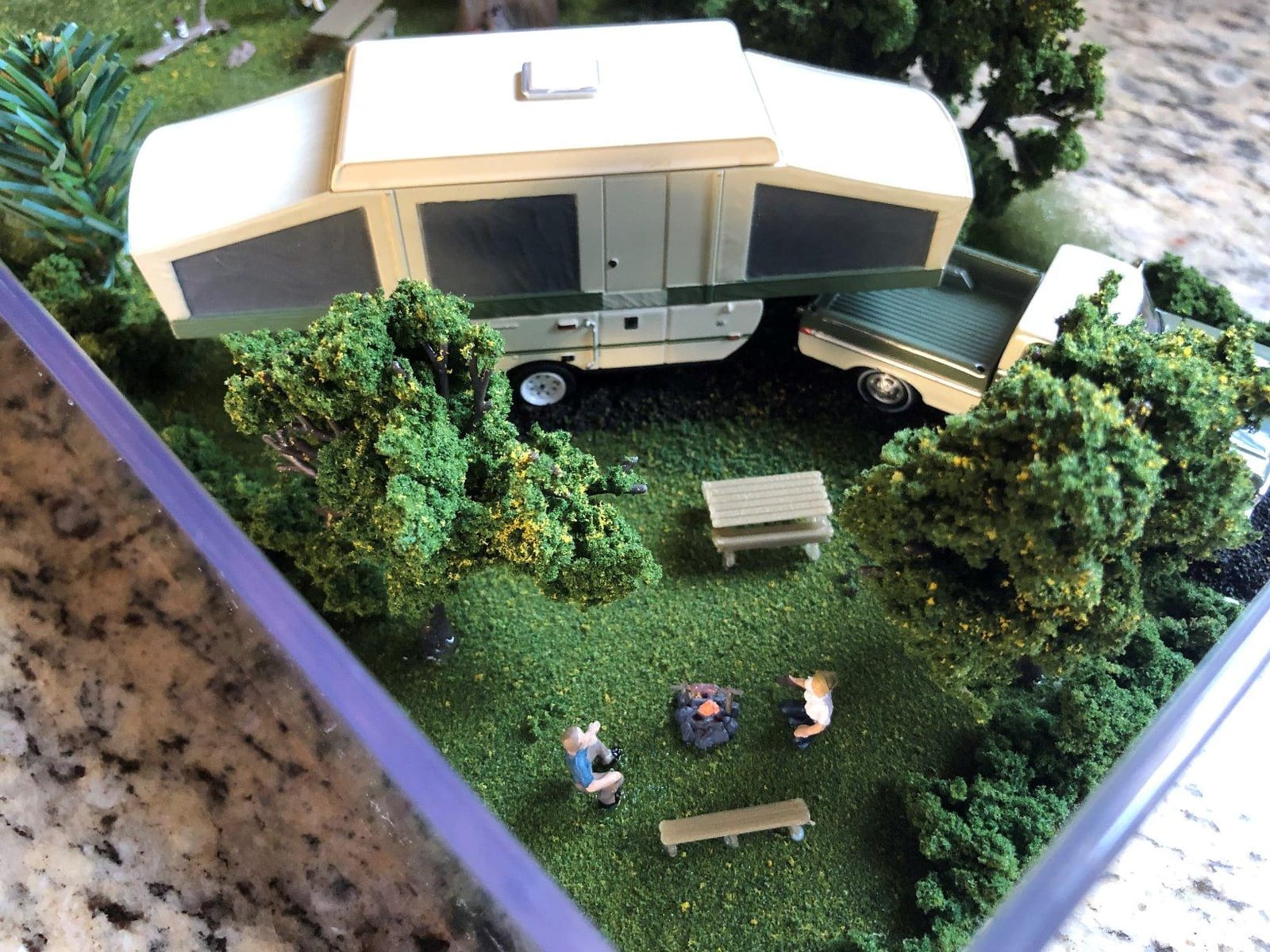 Woodland Scenics Diorama Kit, Basic customer photo 1