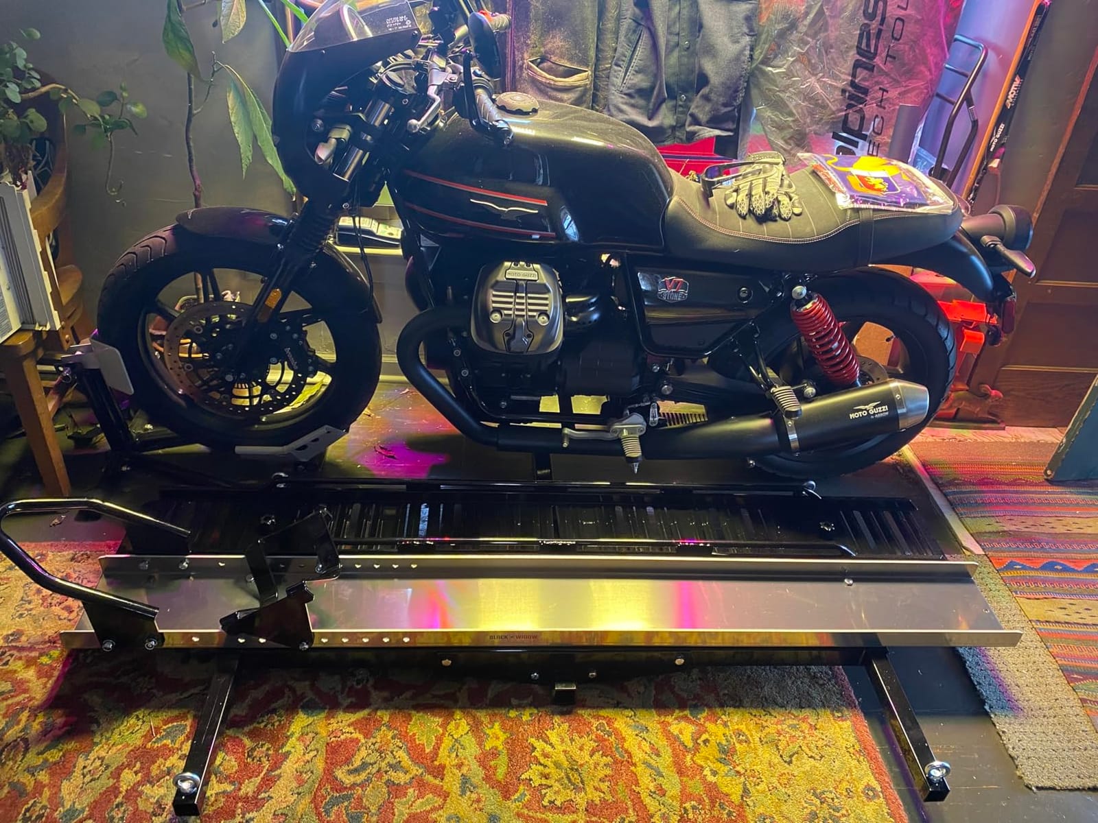 Black Widow Hitch Mounted Steel Motorcycle Carrier w/Ramp, 600 lb Capacity customer photo 2