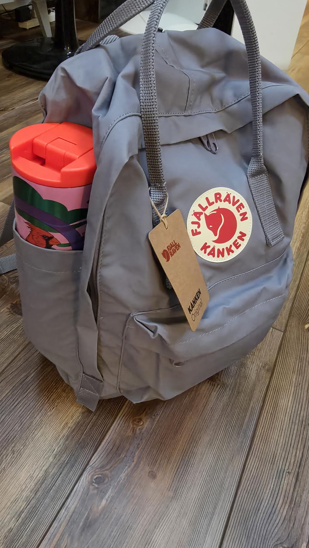 Fjällräven Kanken Backpack - Durable Vinylon Fabric, Water-Resistant, Classic Design - School, Travel customer photo 2
