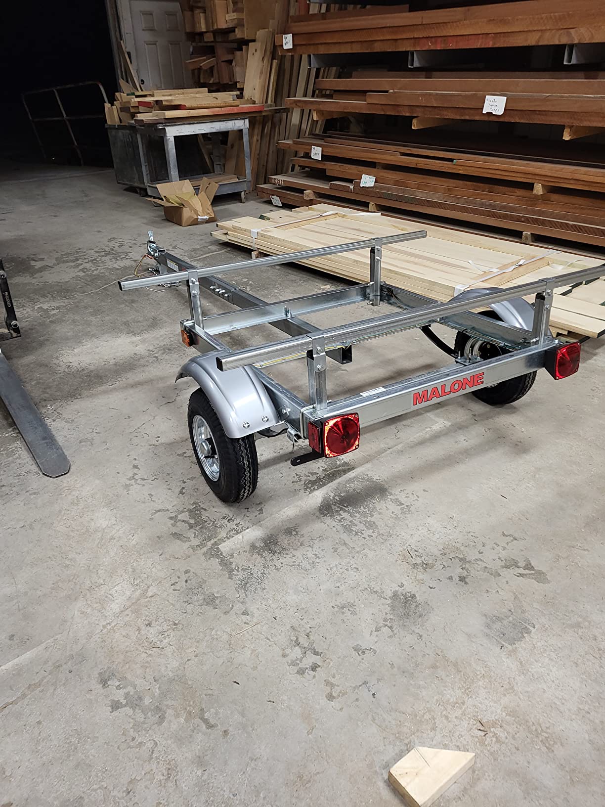 Malone MPG585 EcoLight Kayak Trailer | 14' / 400 lbs Capacity | Fully Submersible | Marine Grade Galvanized Steel Construction customer photo 1