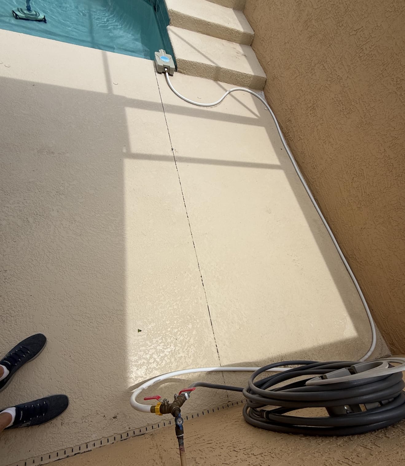 Camco TastePURE 25-Ft RV Drinking Water Hose - Made in the USA | Contains No Lead, No BPA & No Phthalate - Features Diamond-Hatch Reinforced PVC Design - 5/8